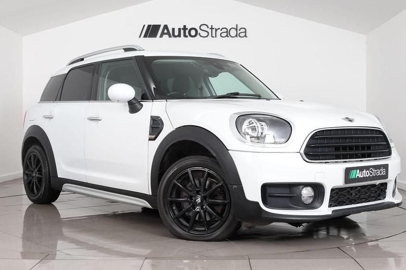 White Used 2017 Mini Cooper D Hatchback | £6,449 (Super price) - Image 1/4