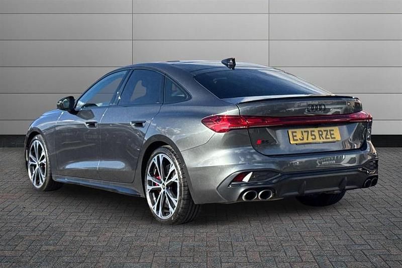 Begagnad Audi A5 Advanced 367 HK (269 kW) 2025 Grå Kombi