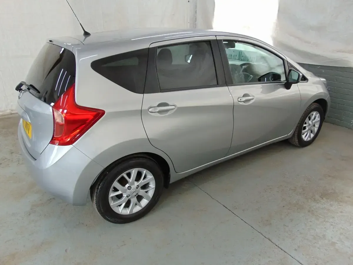 Used Nissan Note Acenta Premium 80 HP (58 kW) 2017 Silver Hatchback