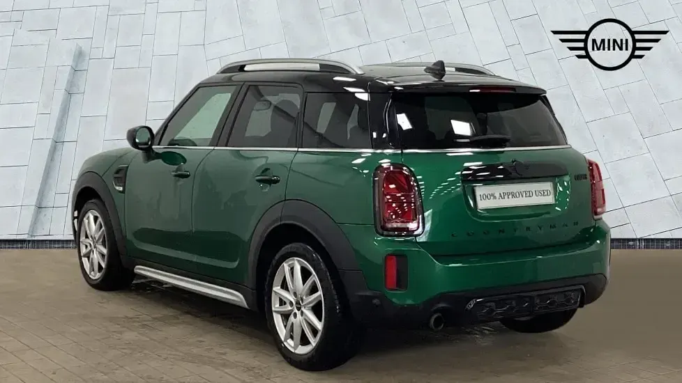 Used Mini Cooper Countryman Sport 134 HP (98 kW) 2023 Green SUV