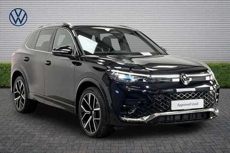 Used VW Tiguan R-line 150 HP (110 kW) 2024 Black SUV