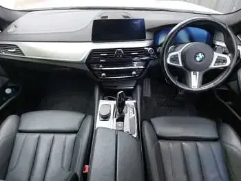 Used BMW 520 M Sport 190 HP (139 kW) 2020 White Estate