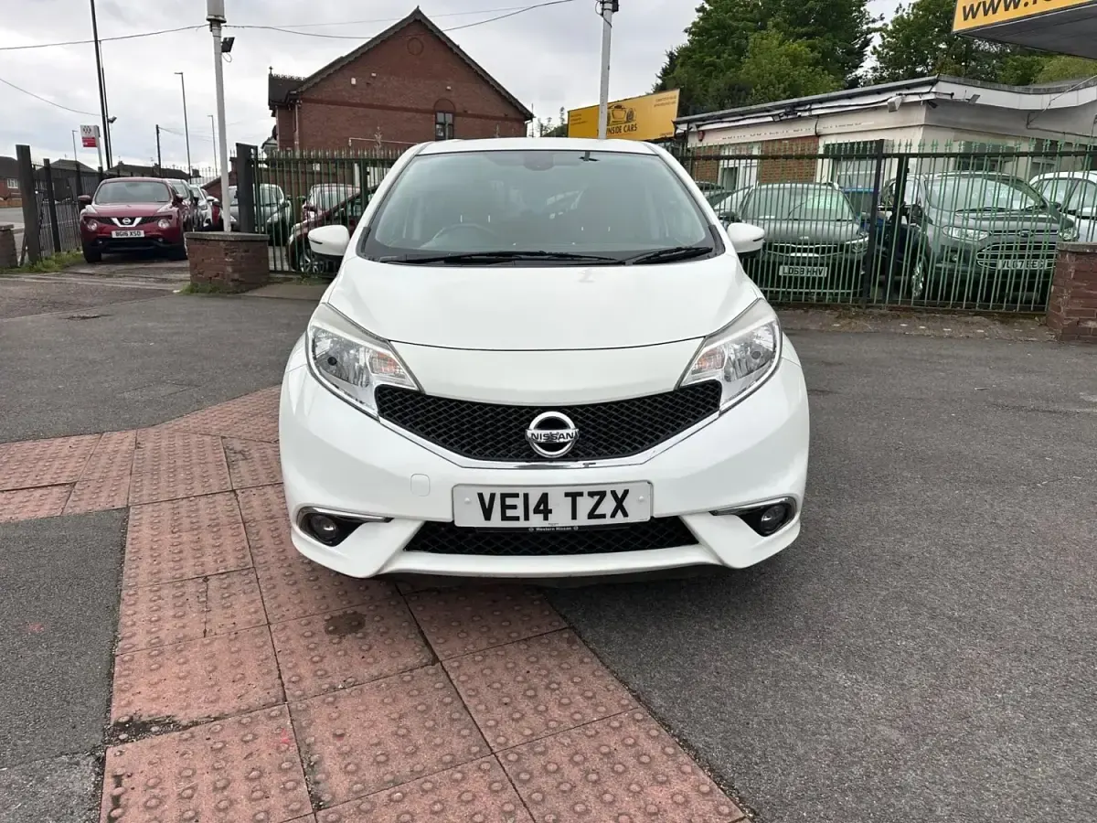 Używany Nissan Note S 98 KM (72 kW) 2014 Biały Hatchback