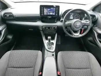 Used Toyota Yaris 116 HP (85 kW) 2023 White Hatchback