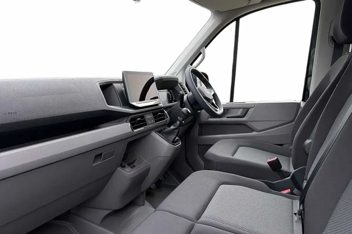 New VW Crafter 140 HP (102 kW) 2025 Black Van