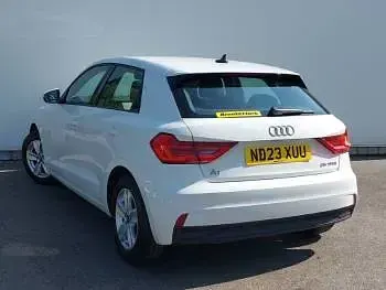 Used Audi A1 Design 95 HP (69 kW) 2023 White SUV