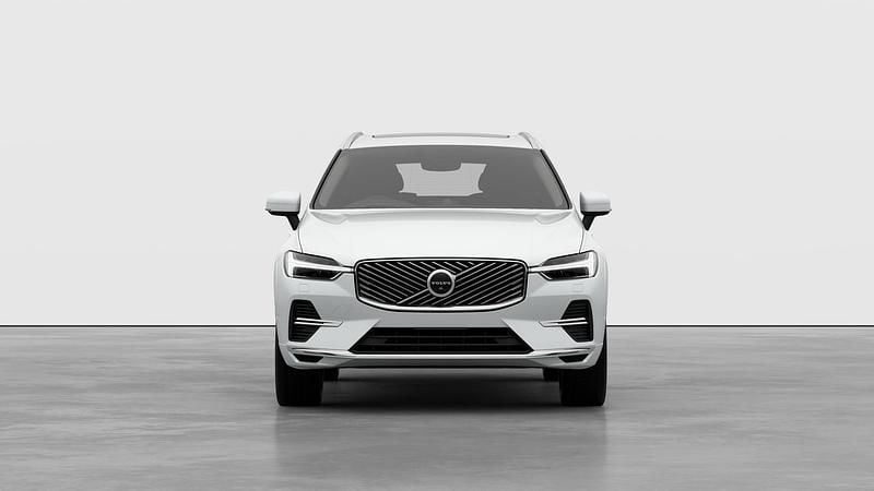 New Volvo XC60 Ultra 2026 Crystal white SUV