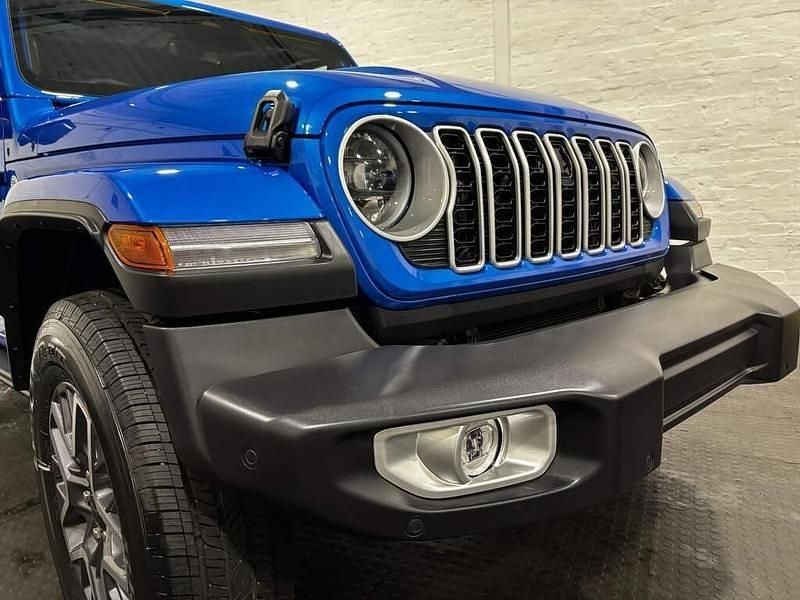 Used Jeep Wrangler Sahara 268 HP (197 kW) 2024 Hydro blue SUV