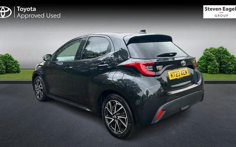 Used Toyota Yaris Hybrid Design 116 HP (85 kW) 2025 Hatchback