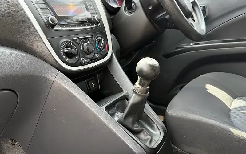 Used Suzuki Celerio SZ3 68 HP (50 kW) 2016 White Hatchback