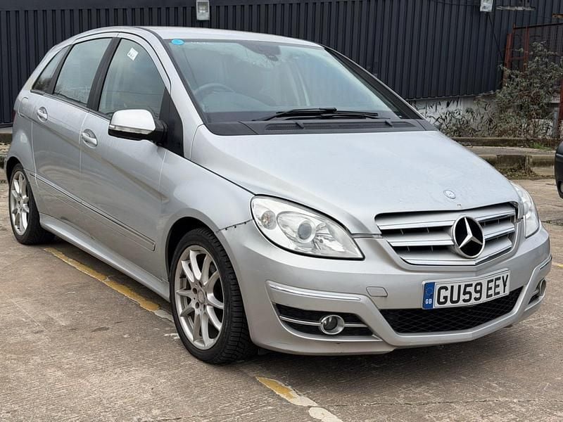 Silver Used 2009 Mercedes B180 MPV | £1,450 (Good price) - Image 1/4
