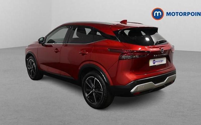 Used Nissan Qashqai Tekna 158 HP (116 kW) 2022 Red SUV