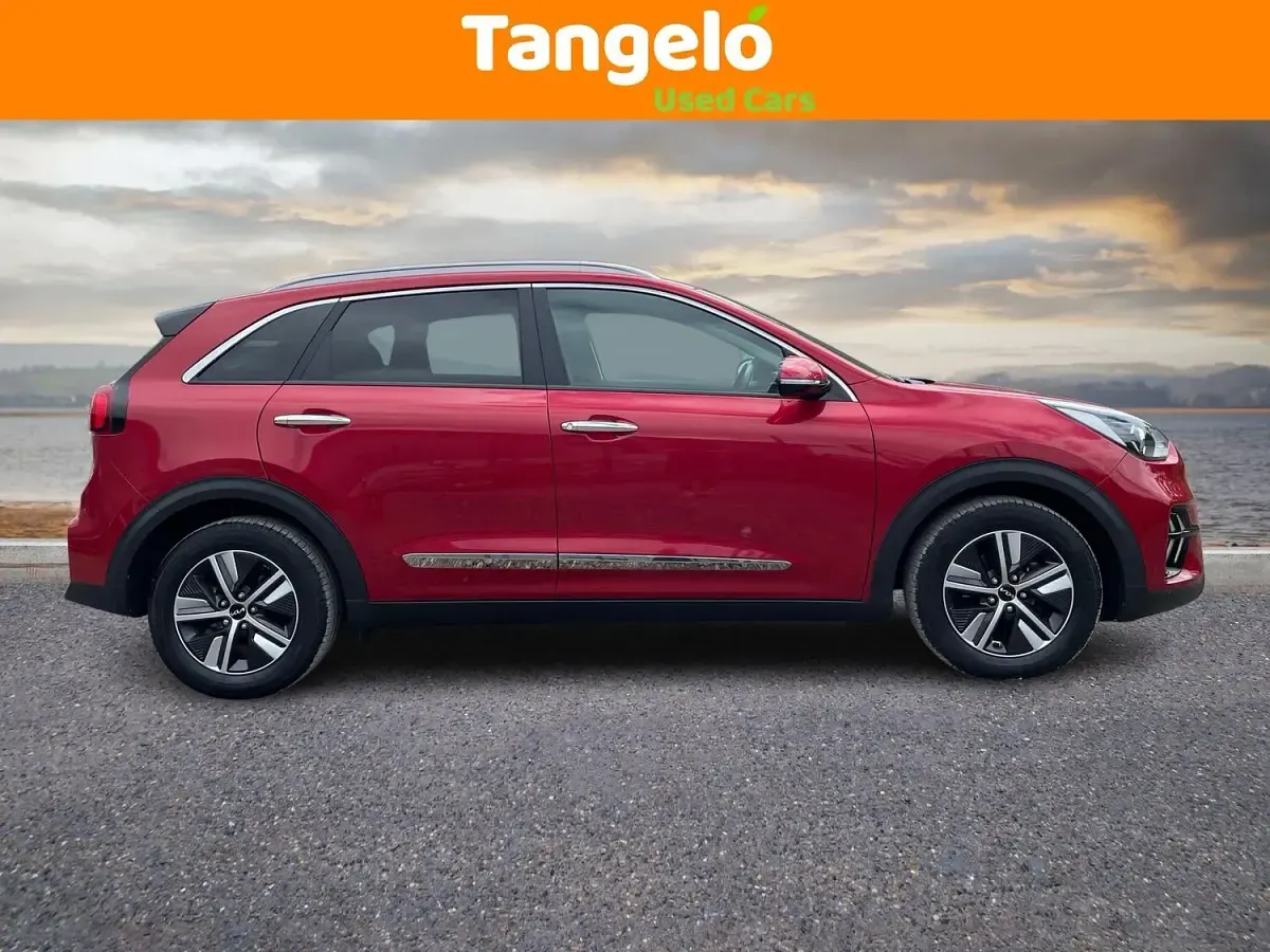 Used Kia Niro 141 HP (103 kW) 2021 Red SUV