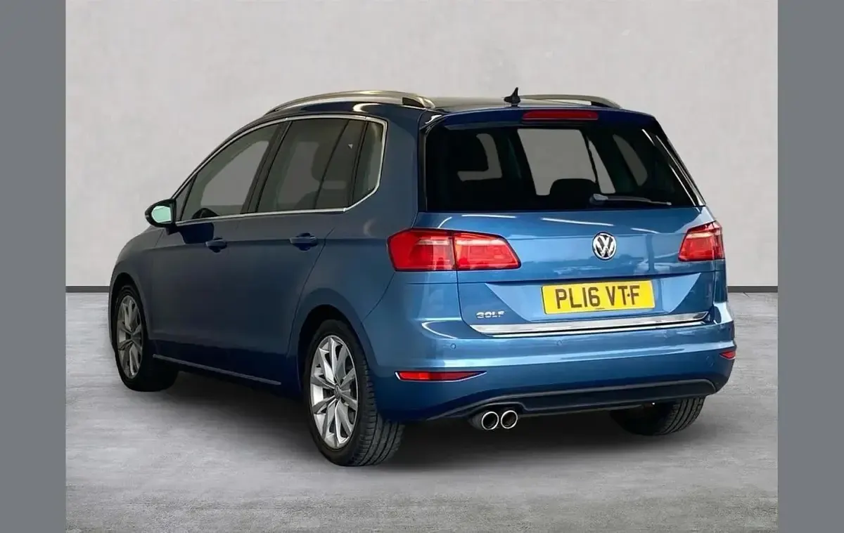 Used VW Golf Sportsvan GT 150 HP (110 kW) 2016 Blue MPV