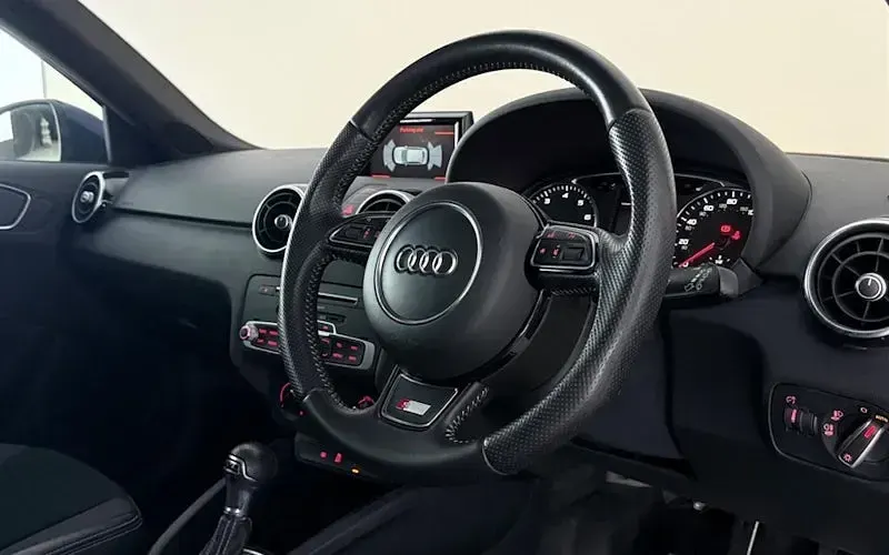 Used Audi A1 Sportback S-Line 125 HP (91 kW) 2017 Hatchback