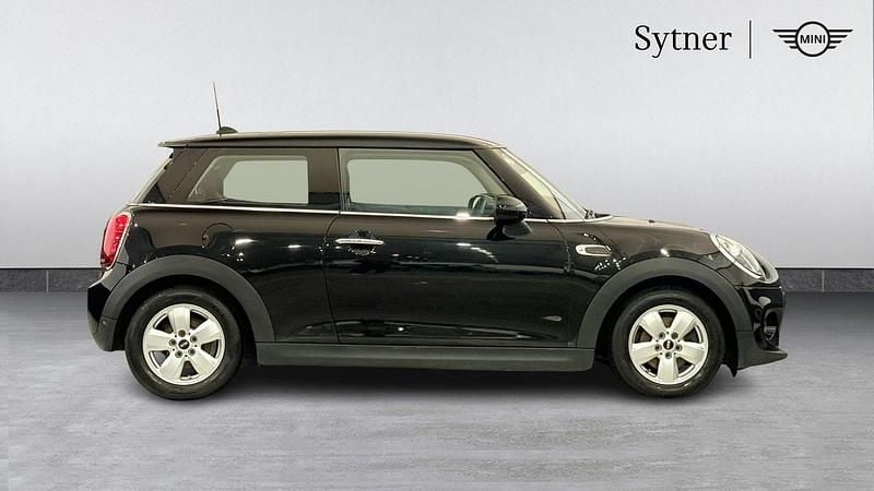 Used Mini Cooper Classic 134 HP (98 kW) 2019 Black Hatchback
