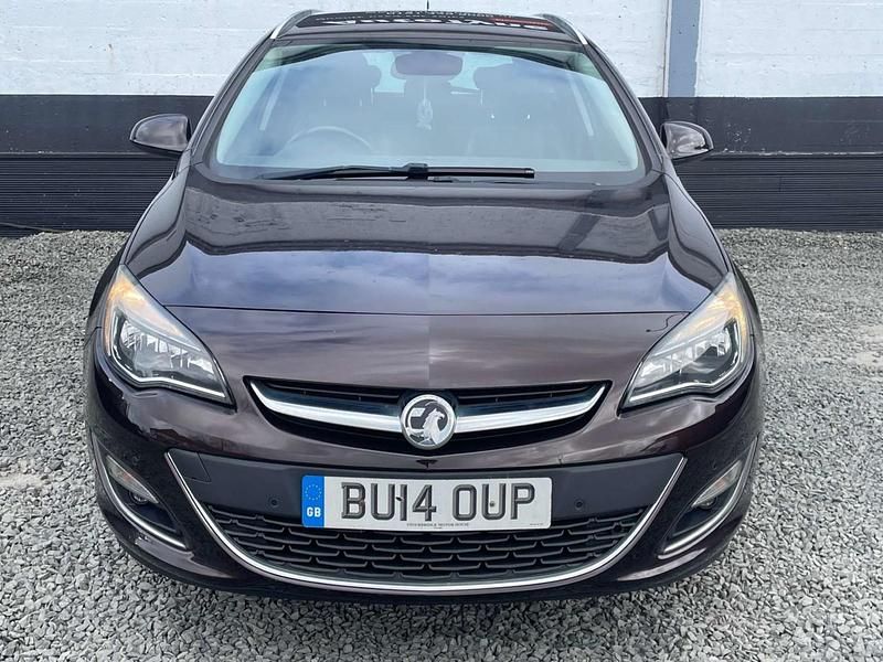 Used Vauxhall Astra Elite 2014 Brown Estate