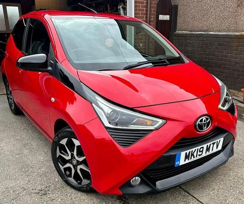 Red Used 2019 Toyota Aygo Trend Hatchback | £7,195 (Fair price) - Image 1/4