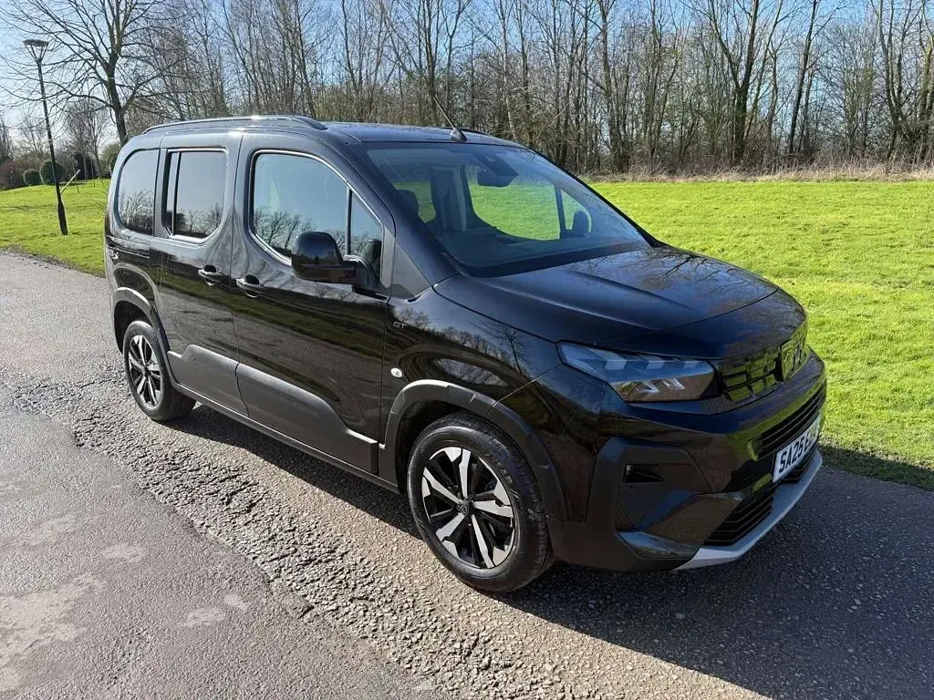 Used Peugeot Rifter Allure 2025 Black MPV