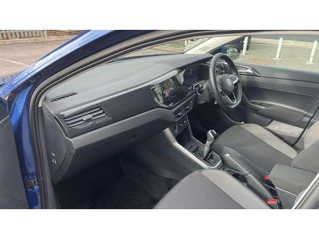 Image 2/4