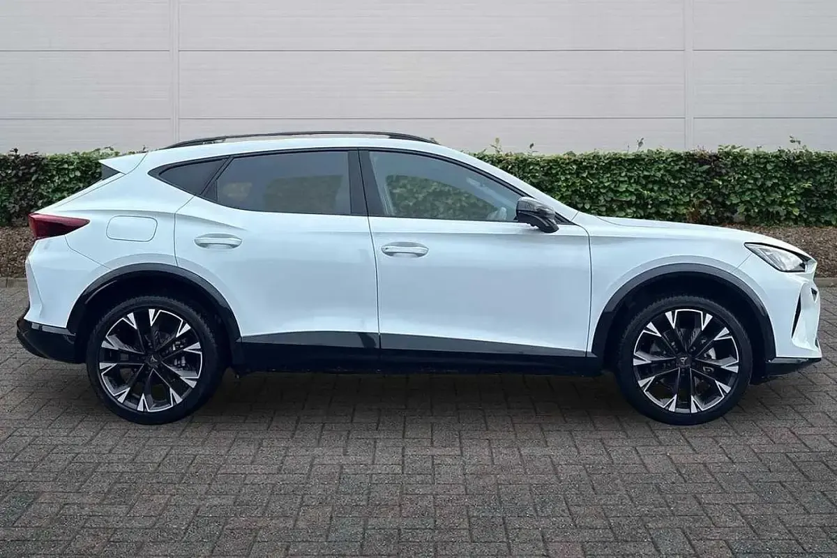 Used Cupra Formentor 150 HP (110 kW) 2025 White SUV