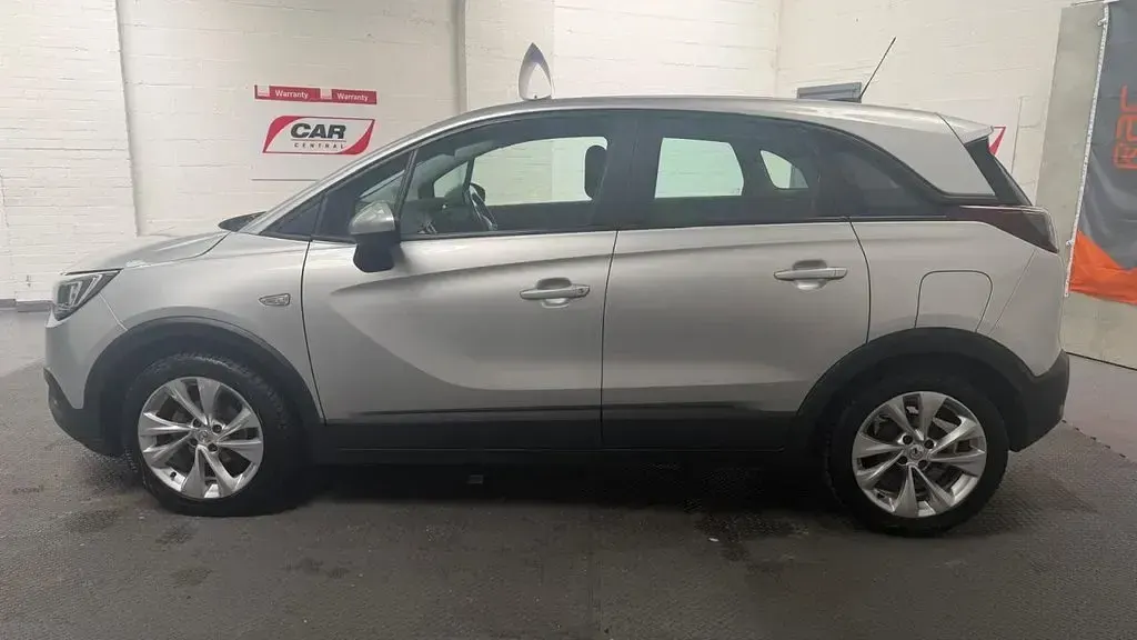 Used Vauxhall Crossland X 83 HP (61 kW) 2019 Silver SUV