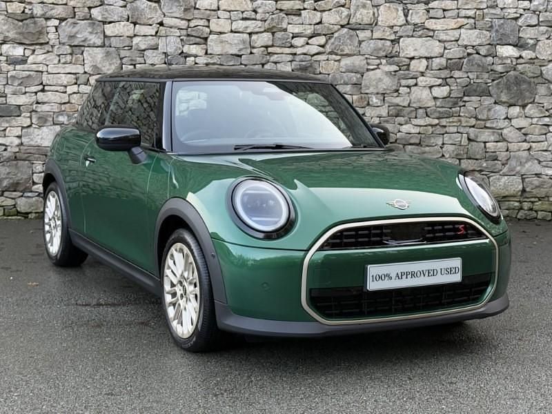 Green Used 2024 Mini Cooper S Hatch Hatchback | £24,490 (Fair price) - Image 1/4