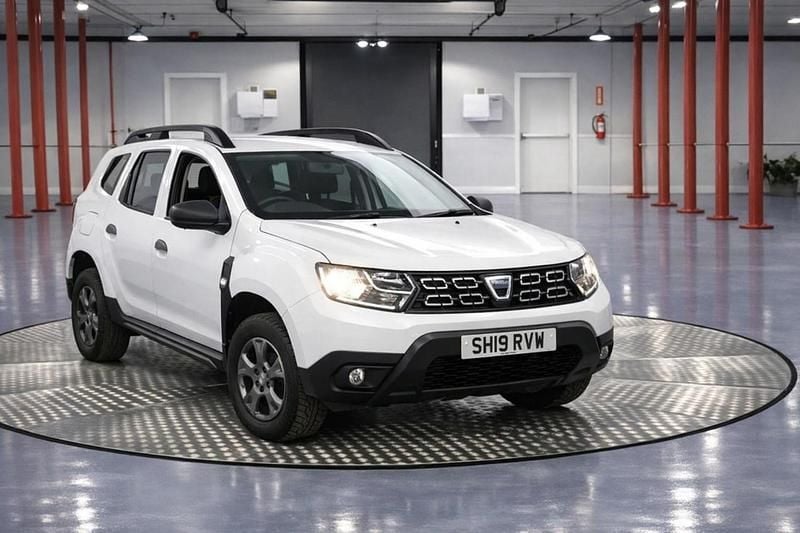 Used Dacia Duster Essentiel 115 HP (84 kW) 2019 White SUV