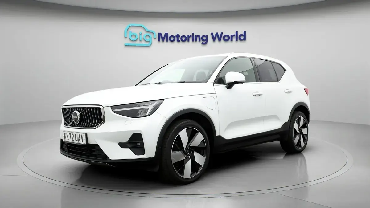 Used Volvo XC40 Ultimate 262 HP (192 kW) 2022 White SUV