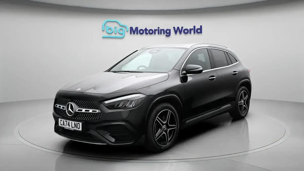 Used Mercedes GLA200 Executive 163 HP (119 kW) 2024 Black SUV
