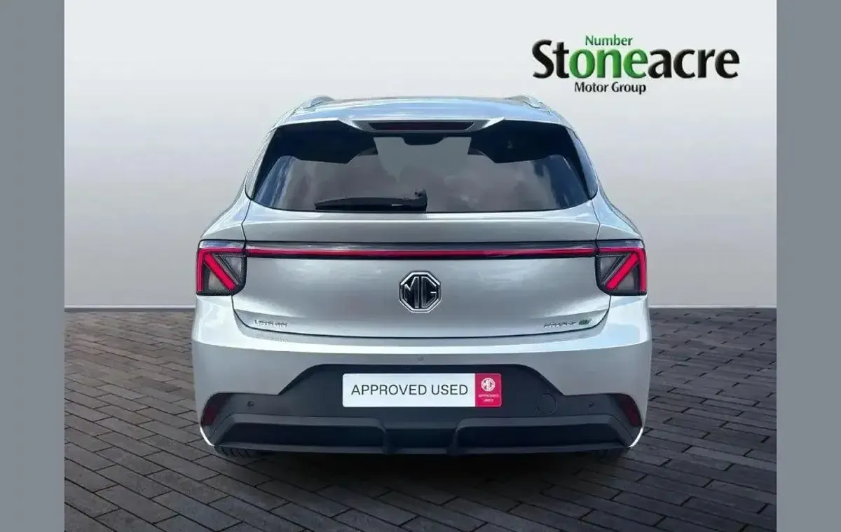 Used MG MG4 EV 117 kW (160 HP) 2026 Silver Hatchback