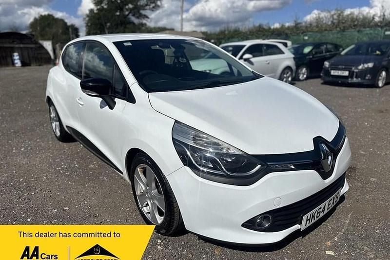 White Used 2014 Renault Clio IV Dynamique Hatchback | £3,895 (Good price) - Image 1/1