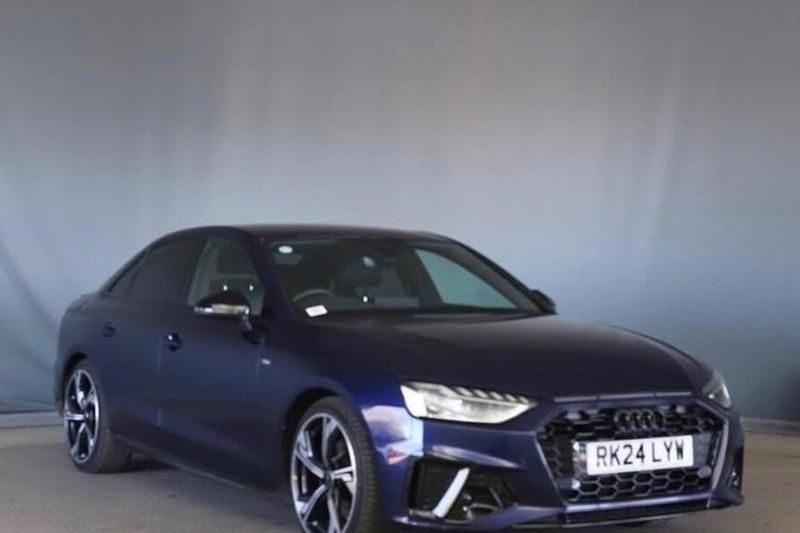Used Audi A4 Black Edition 163 HP (119 kW) 2024 Blue Sedan