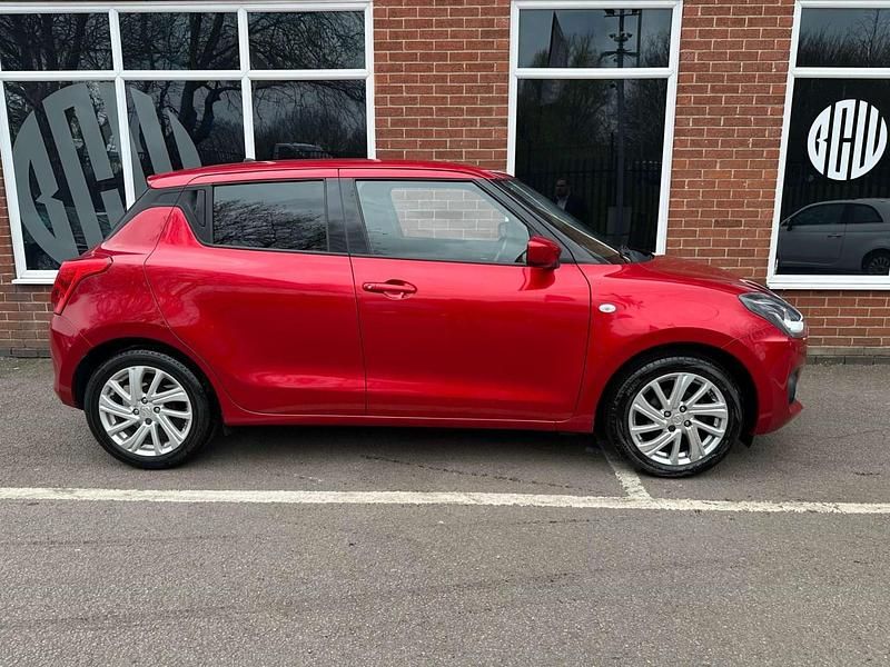Used Suzuki Swift SZ-T 83 HP (61 kW) 2021 Red Hatchback