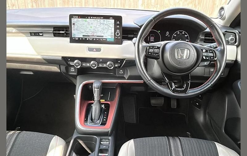 Used Honda HR-V Advance 128 HP (94 kW) 2022 Grey SUV