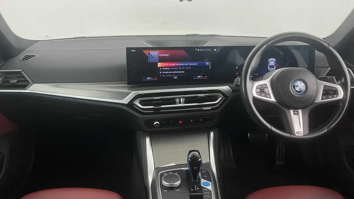 Used BMW i4 M Sport 246 kW (335 HP) 2022 White Sedan