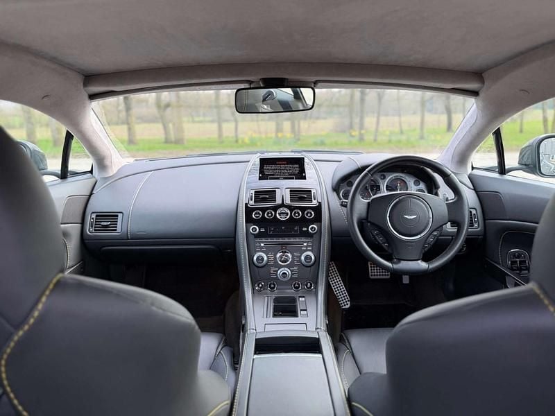 Used Aston Martin Vantage 2015 Silver Coupe