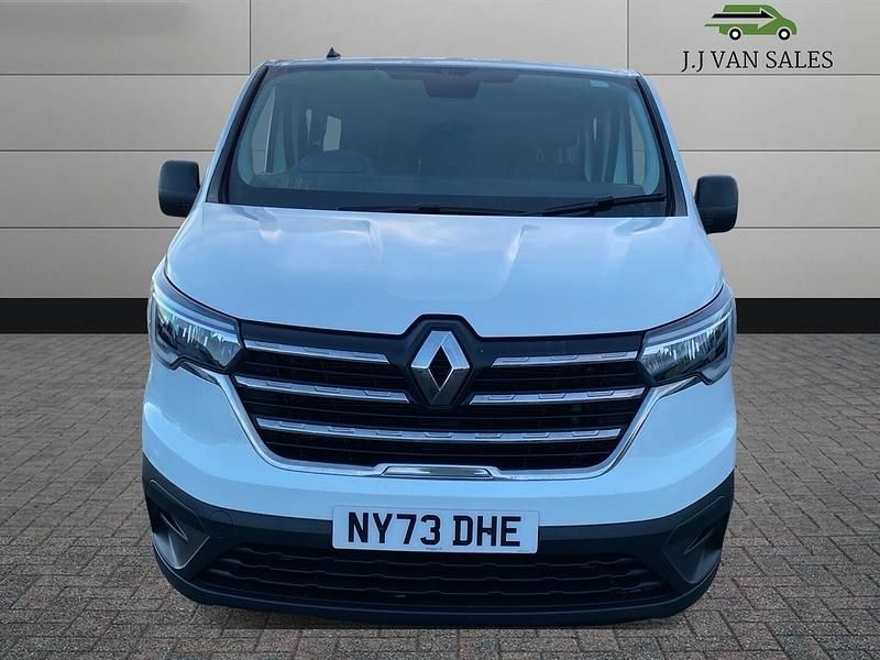 Used Renault Trafic Business 2023 White MPV