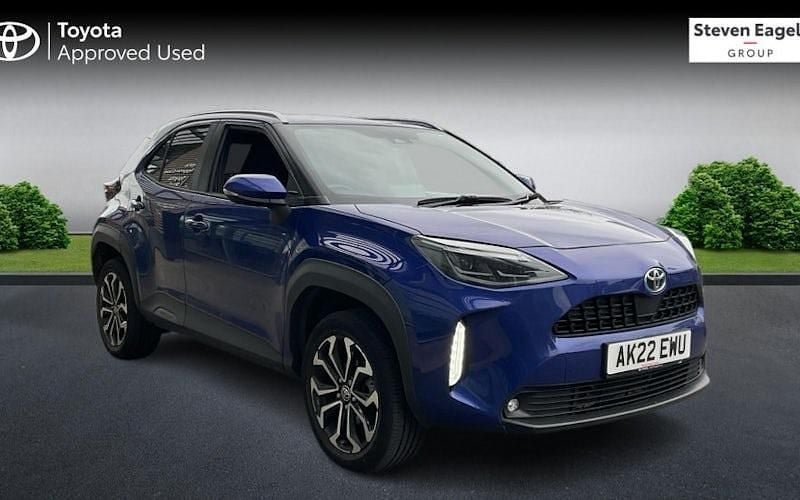 Used 2025 Toyota Yaris Hybrid Design Estate | £20,689 (Super price) - Image 1/4