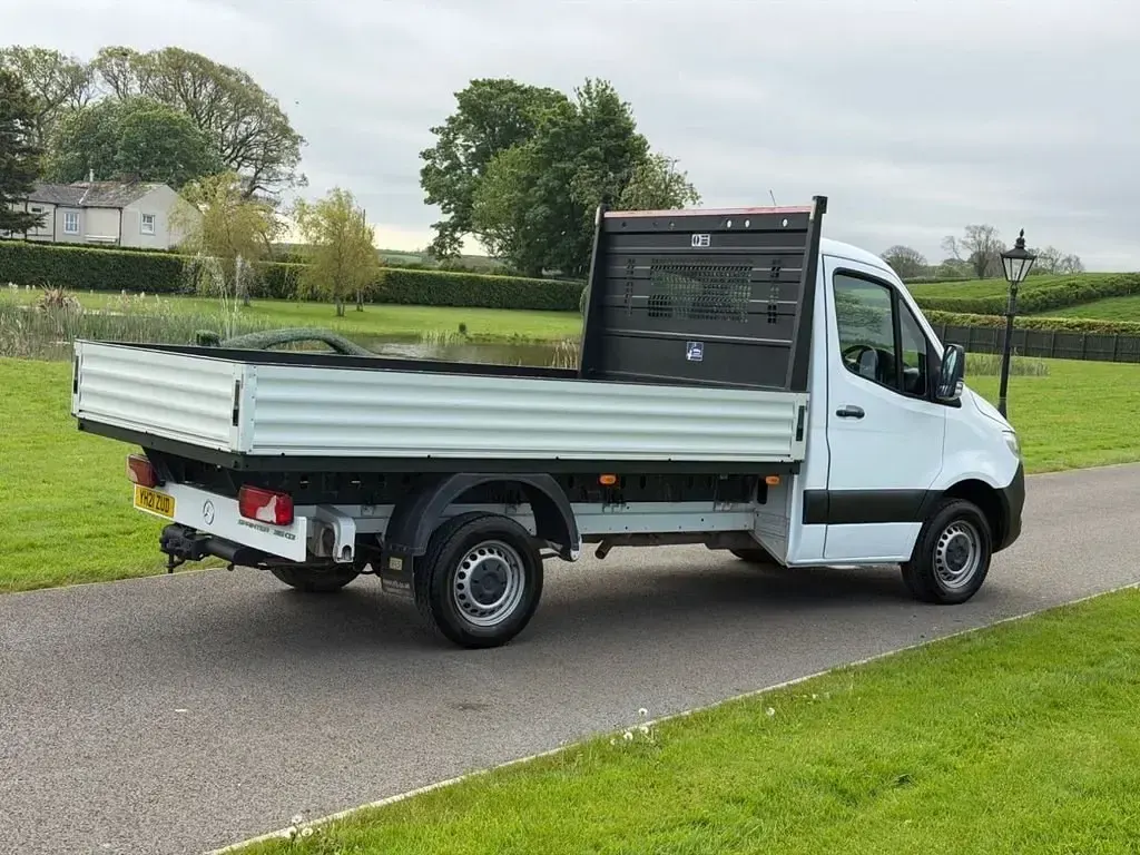 Begagnad Mercedes Sprinter Progressive 2021 Vit Van
