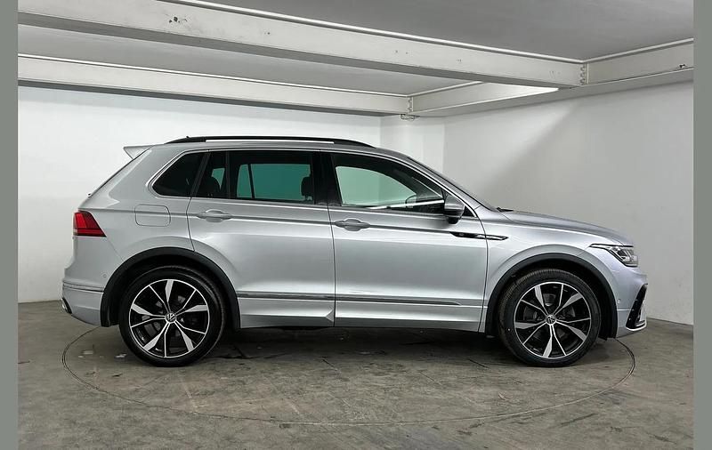 Used VW Tiguan R-line 190 HP (139 kW) 2023 Silver SUV