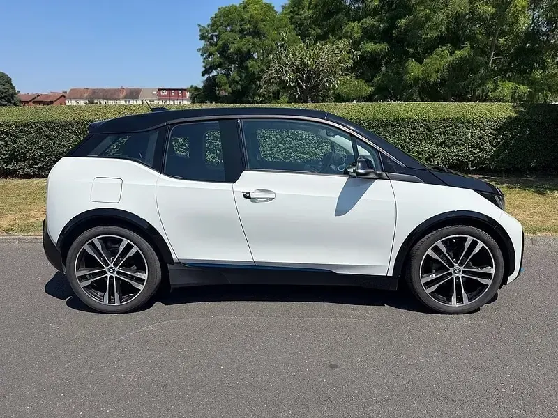 Used BMW i3 Comfort Edition 135 kW (184 HP) 2022 White Hatchback