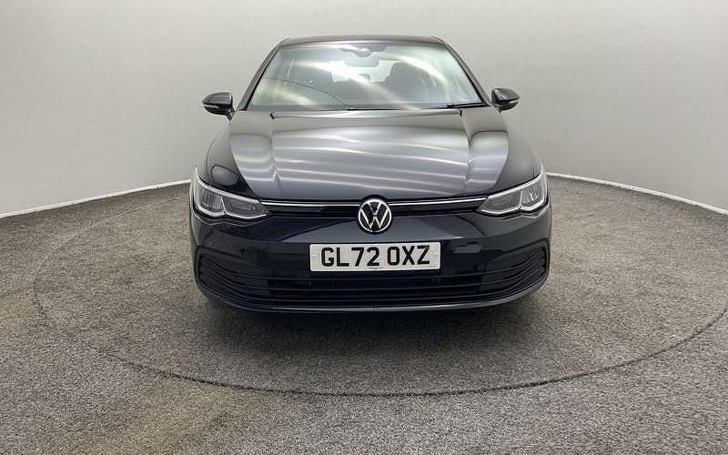 Used VW Golf VIII Life 116 HP (85 kW) 2022 Deep black pearl Hatchback