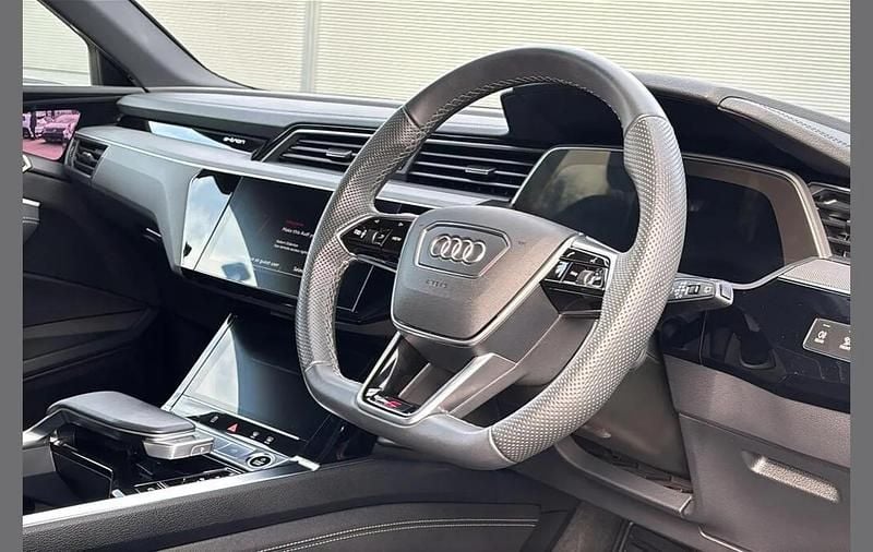 Used Audi Q8 e-tron Black Edition 300 kW (408 HP) 2023 Blue SUV