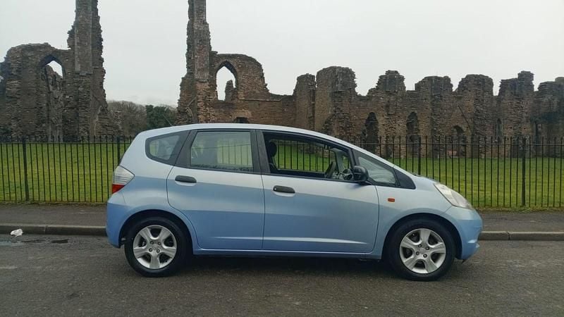 Used Honda Jazz SE 2010 Blue Hatchback