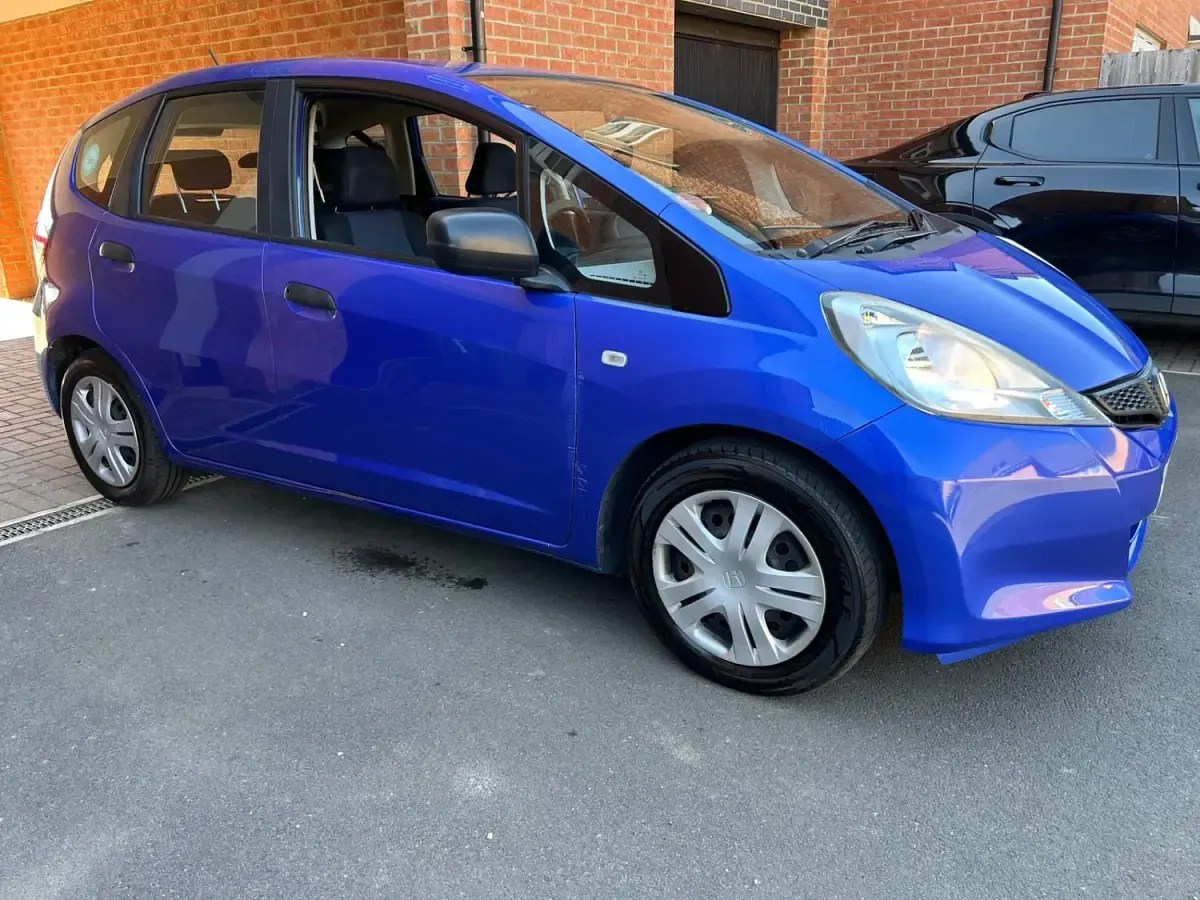 Begagnad Honda Jazz S 90 HK (66 kW) 2014 Blå Halvkombi