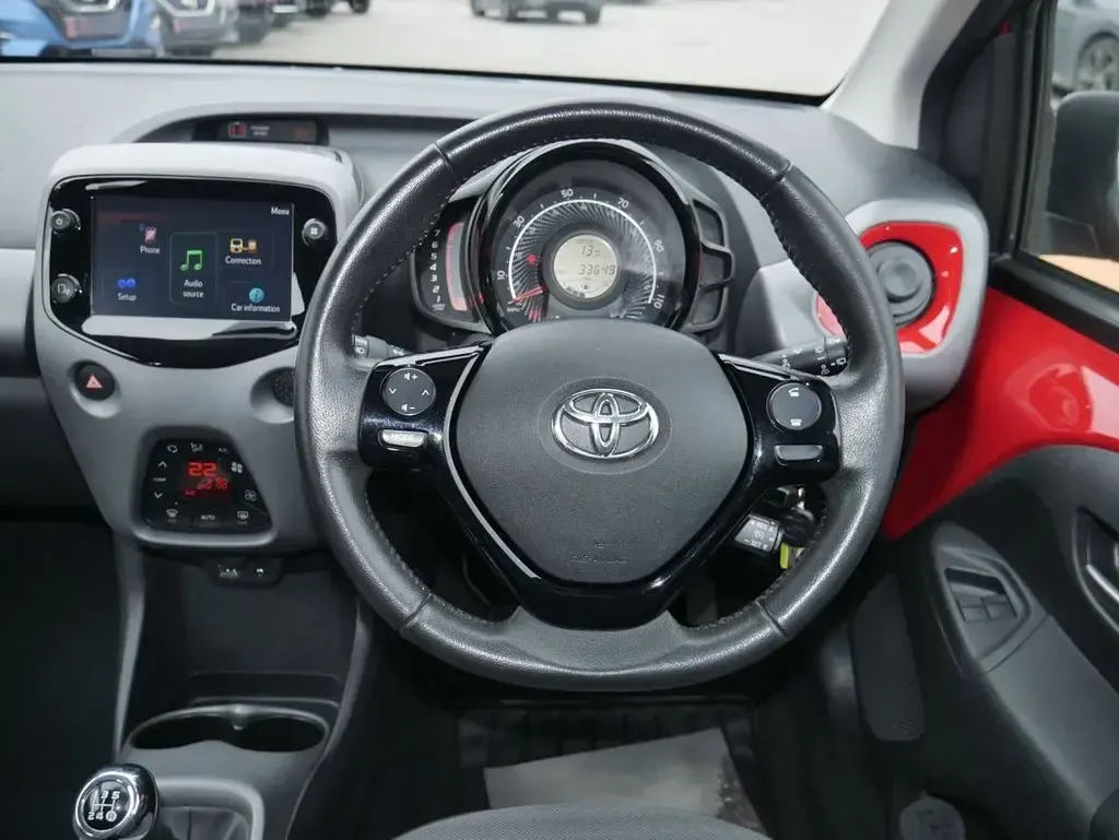 Used Toyota Aygo Trend 71 HP (52 kW) 2020 Red Hatchback