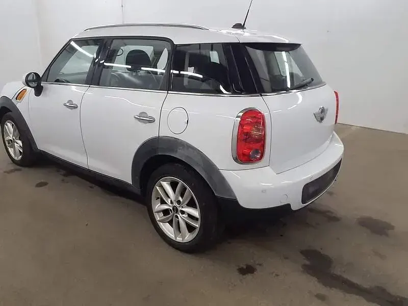 Begagnad Mini Cooper D 2012 Vit Halvkombi