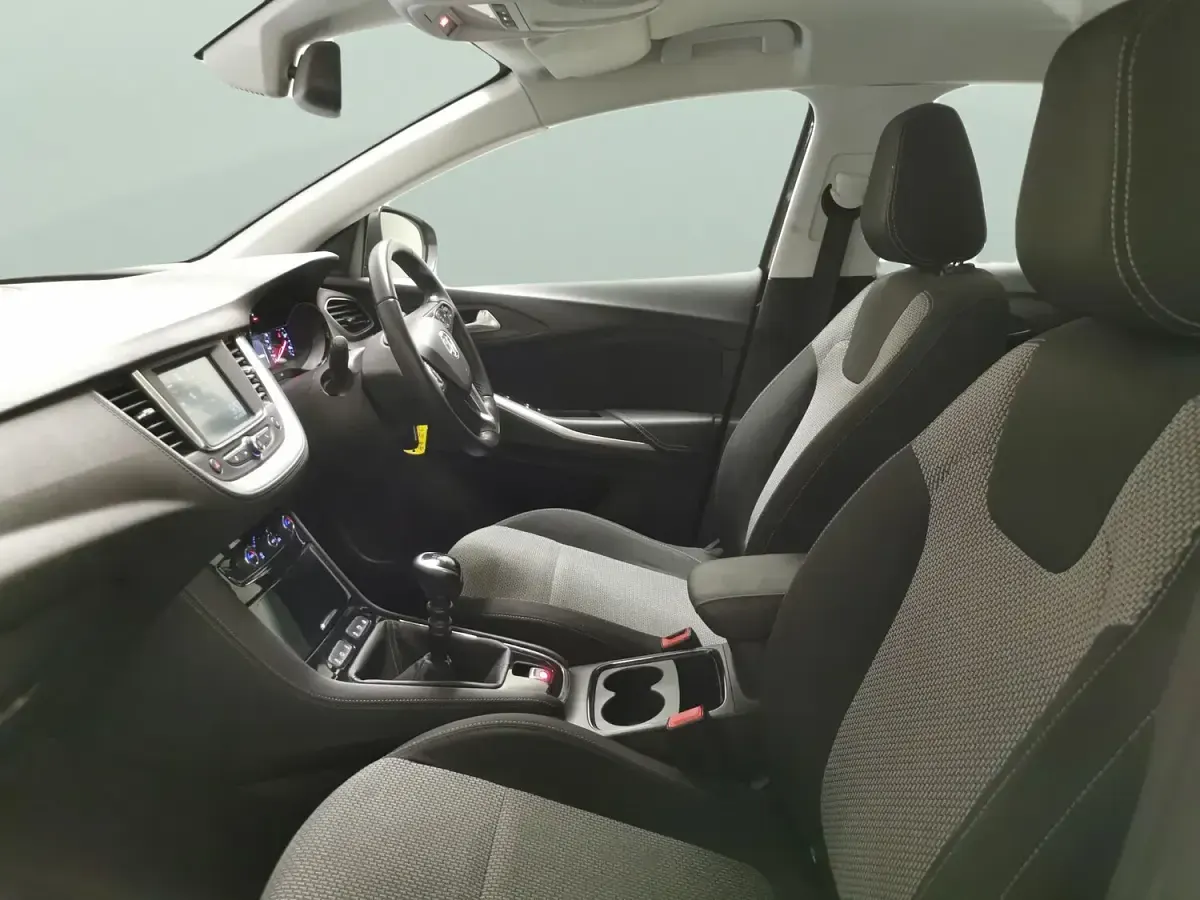 Used Vauxhall Grandland X 130 HP (95 kW) 2021 Grey SUV