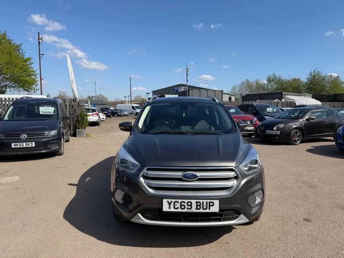 Begagnad Ford Kuga Titanium X 2019 Grå SUV